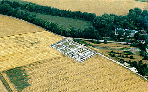wpe18.jpg (33712 bytes)